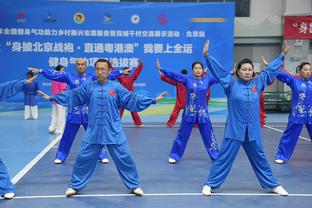 客场挑战国王 太阳官方晒杜兰特和布克赛前投篮训练